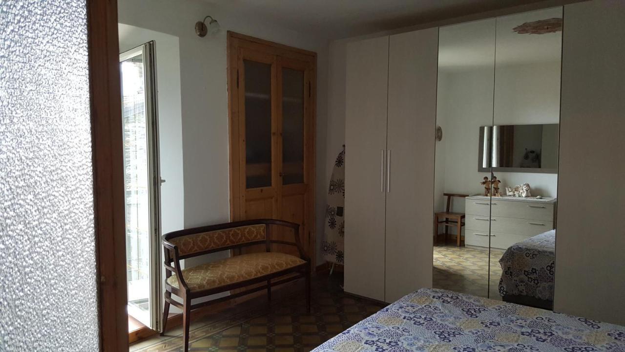 Casa Bizza Apartment Vercana Bagian luar foto
